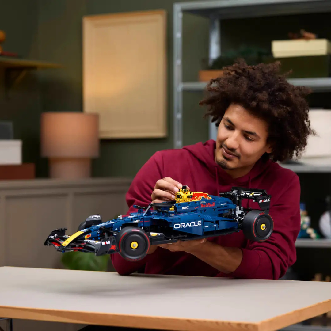Oracle Red Bull Racing RB20 F1 Rennauto
